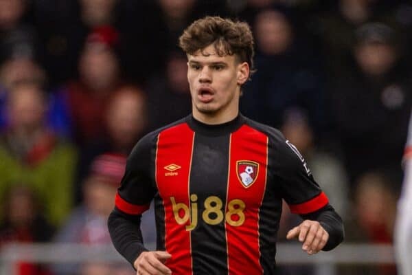 Milos Kerkez (Bournemouth) thi đấu tại Premier League 2025