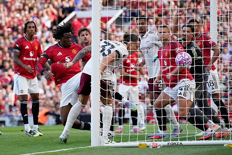 Manchester United thi đấu tại Premier League 2025-26
