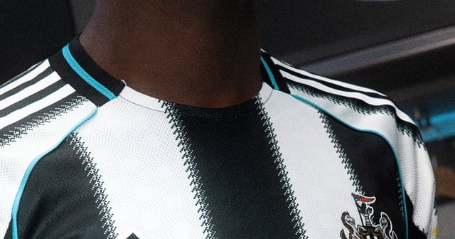 Áo đấu sân nhà Newcastle United 2025/26