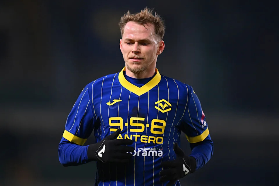 Khoảnh khắc ăn mừng của cầu thủ Verona sau bàn thắng vào lưới Udinese tại Serie A 2025