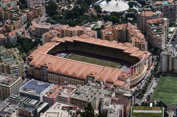 Toàn cảnh sân Stade Louis-II Monaco