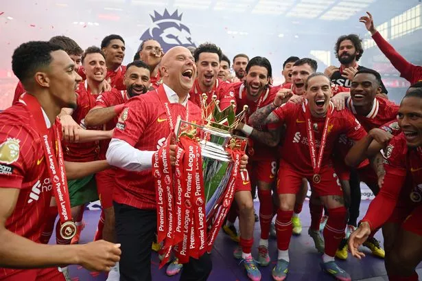 Liverpool bảo vệ ngôi vương Premier League 2025/26