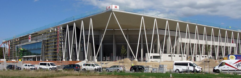 Hình ảnh sân vận động Europa-Park Stadion nhìn từ bên ngoài