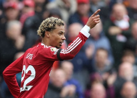 Hugo Ekitiké ăn mừng bàn thắng cho Liverpool