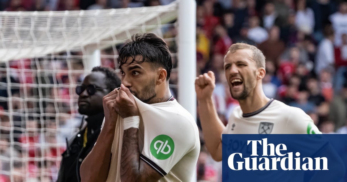 Lucas Paquetá ăn mừng trong màu áo West Ham – Biểu tượng của sự trở lại sau sóng gió