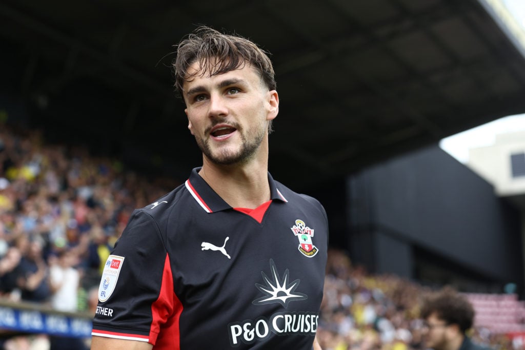 Taylor Harwood-Bellis - Trung vệ trẻ được West Ham nhắm đến