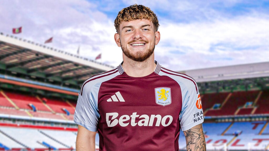 Harvey Elliott trong màu áo Aston Villa