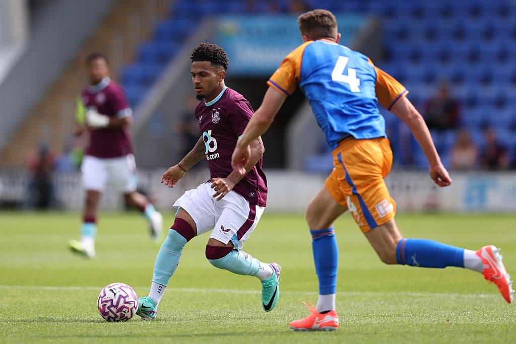 Marcus Edwards - ngòi nổ tiềm năng của Burnley mùa này