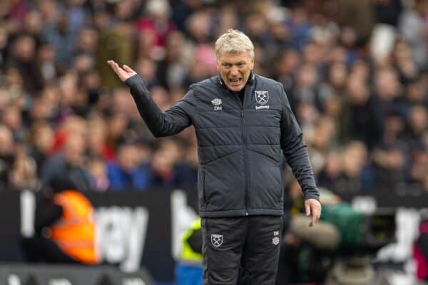 LONDON, ENGLAND - Saturday, April 27, 2024: West Ham United's manager David Moyes during the FA Premier League match between West Ham United FC and Liverpool FC at the London Stadium. (Photo by David Rawcliffe/Propaganda)