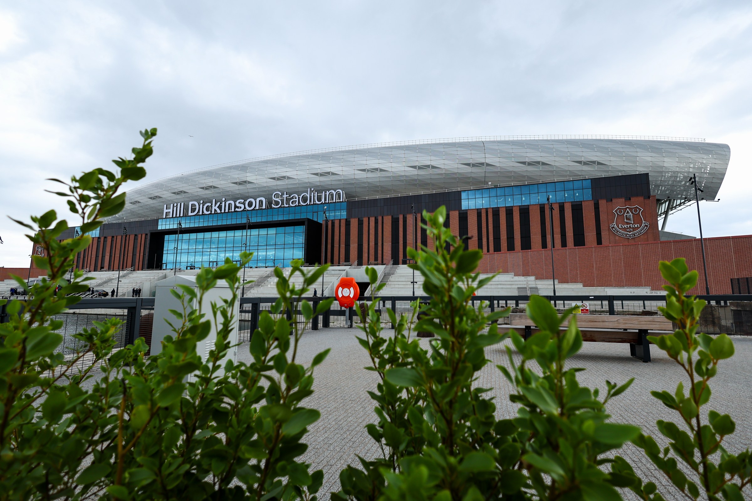 Toàn cảnh bên ngoài sân Hill Dickinson Stadium Everton 2025
