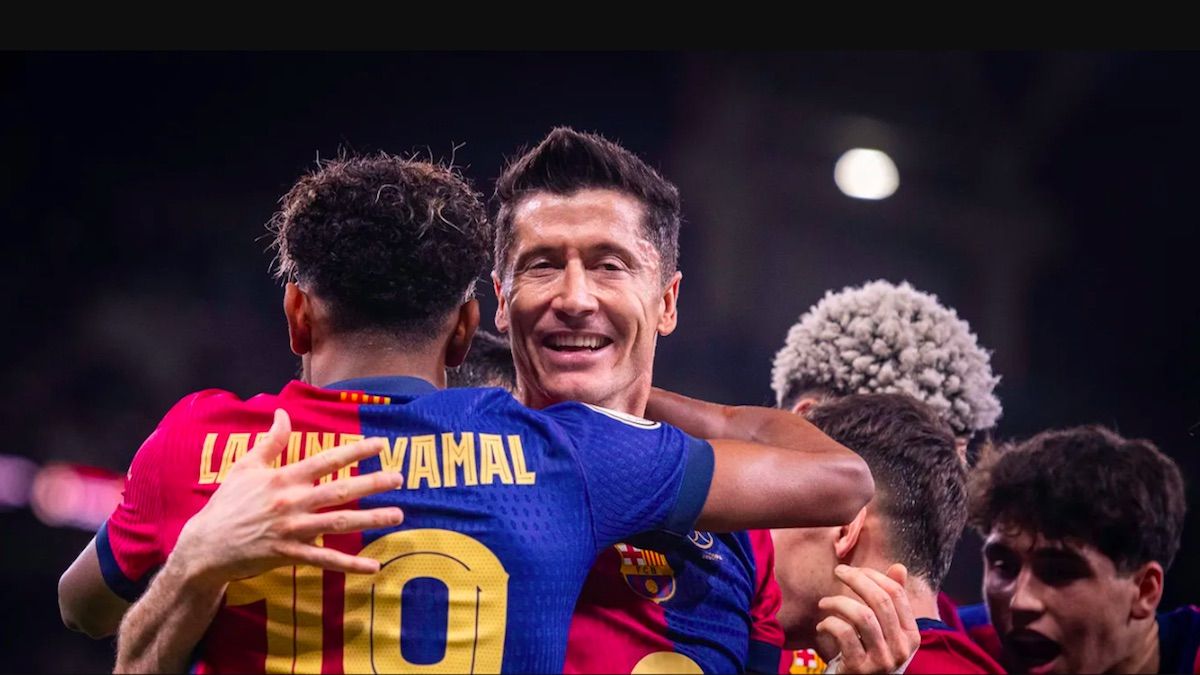 Các cầu thủ Barcelona ăn mừng bàn thắng tại Siêu cúp Tây Ban Nha 2025.