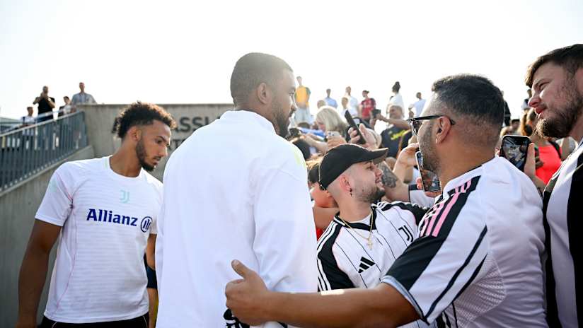 Juventus tập luyện trước mùa giải 2025