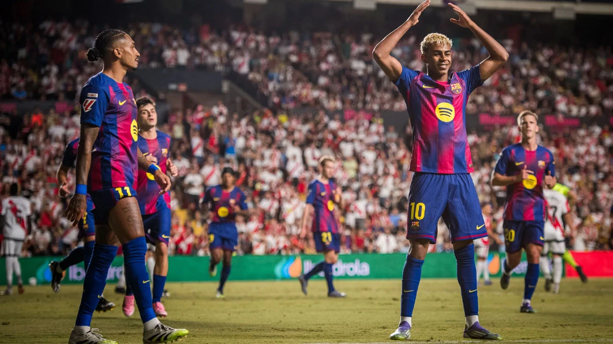 Lamine Yamal ghi bàn cho Barcelona tại La Liga 2025.