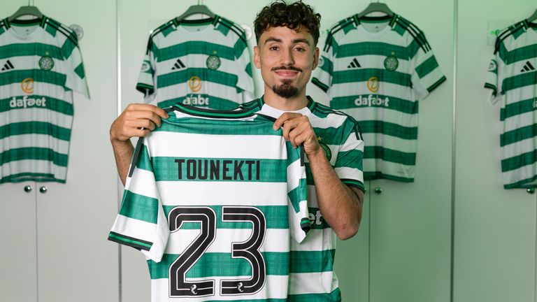 Sebastian Tounekti ký hợp đồng với Celtic