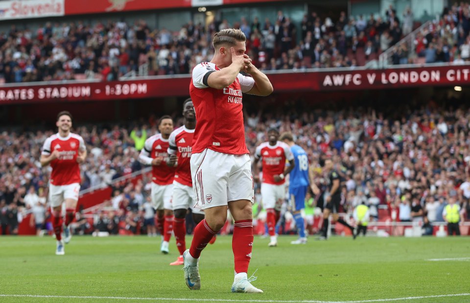Gyokeres ăn mừng bàn thắng đầu tiên cho Arsenal