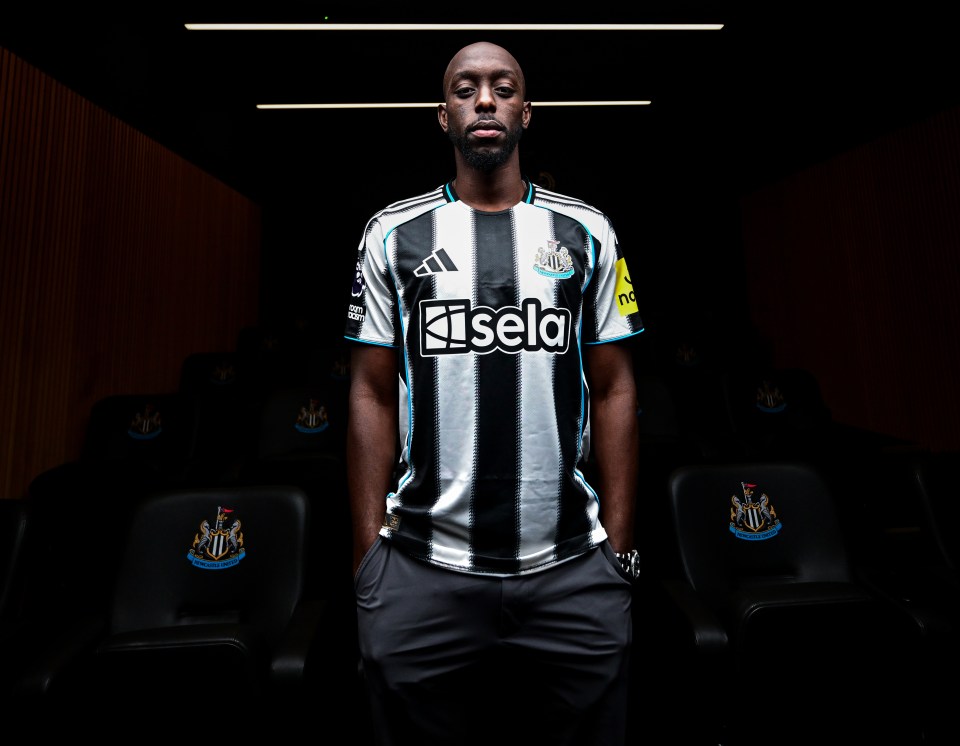Yoane Wissa trong màu áo Newcastle